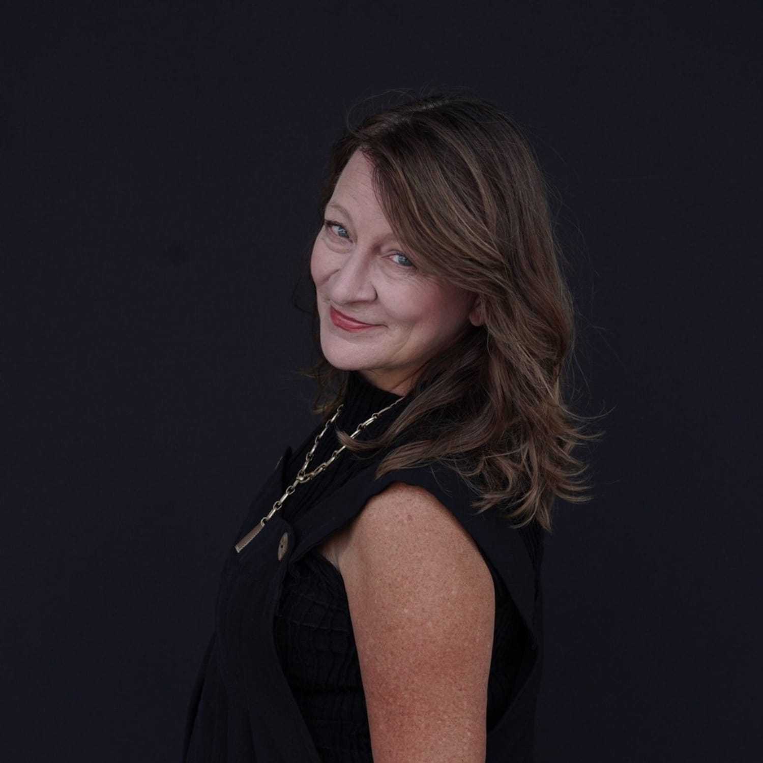 Portrait of Holly, a professional stylist at Avanté Salon & Spa, showcasing their expertise and style.