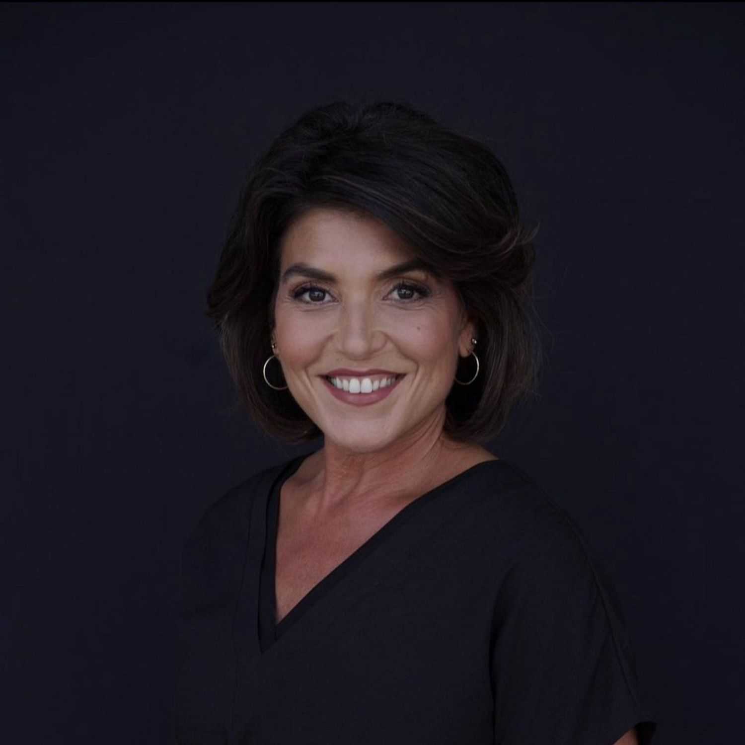 Portrait of Jody, a professional stylist at Avanté Salon & Spa, showcasing their expertise and style.