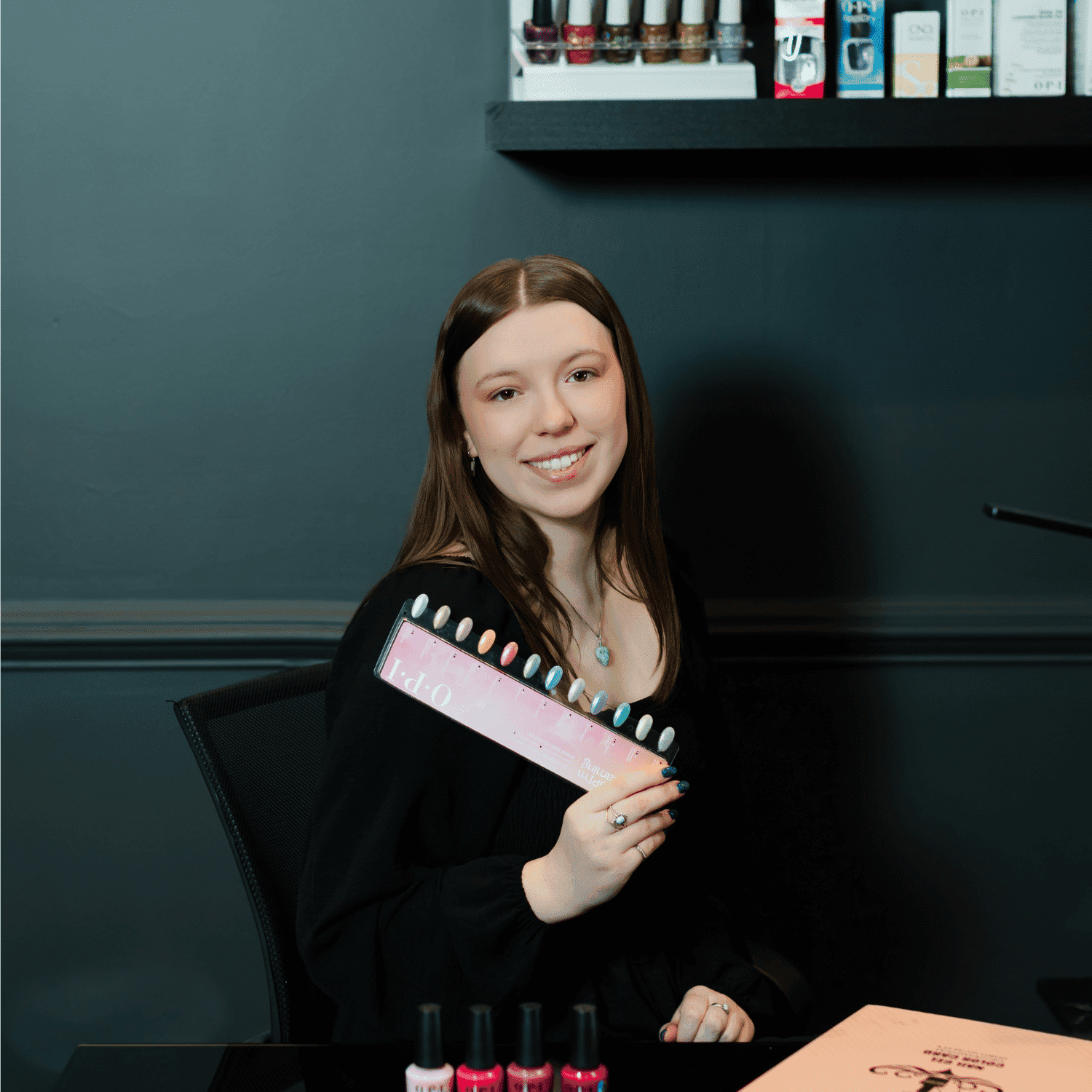 Portrait of Leila, a professional stylist at Avanté Salon & Spa, showcasing their expertise and style.