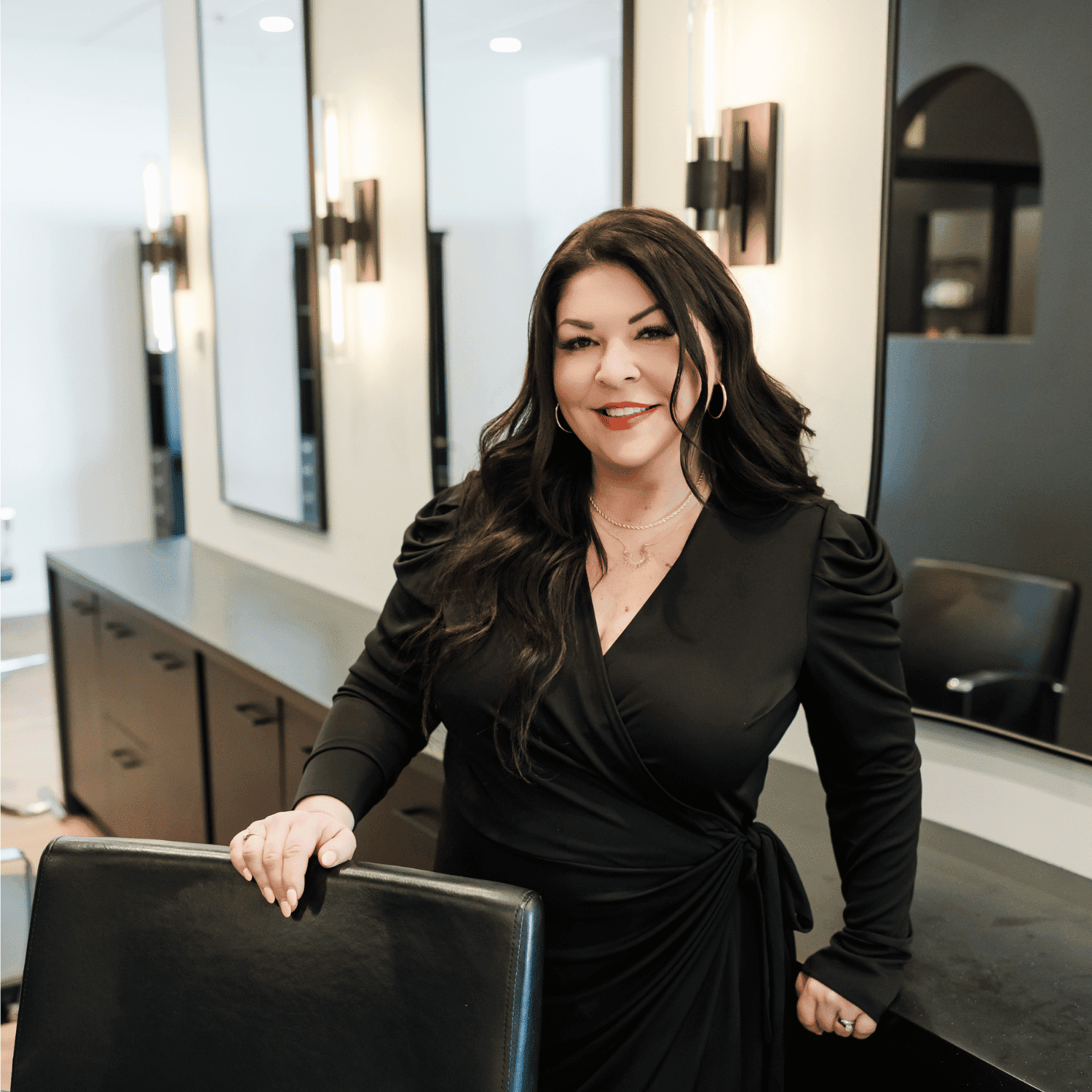 Portrait of Dianna, a professional stylist at Avanté Salon & Spa, showcasing their expertise and style.